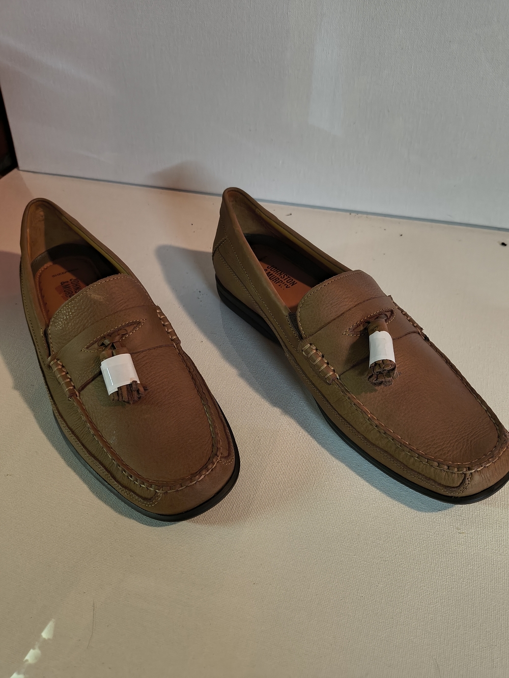 Johnston & Murphy Men's Tan Tassel Loafers